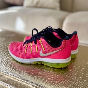 ❌ SOLD ❌ - Nike Big Kids Air Max Dynasty 💕